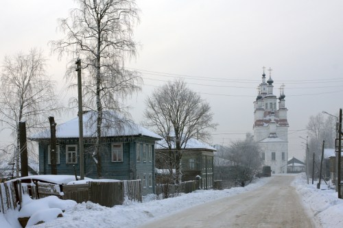Входоиерусалимская церковь, музей мореходов, кажется, больше остальных тотемских храмов напоминает корабль